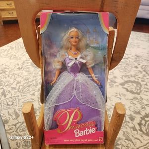 Matty Mattels 1997 Princess Barbie 11&1/2", sparkley lavender dress